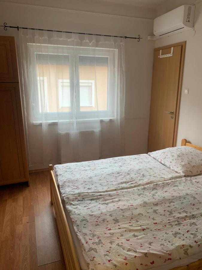 Gabor Aron Apartment Hajduszoboszlo Exterior foto