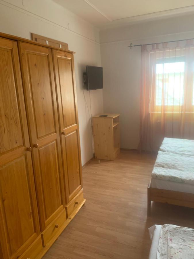 Gabor Aron Apartment Hajduszoboszlo Exterior foto