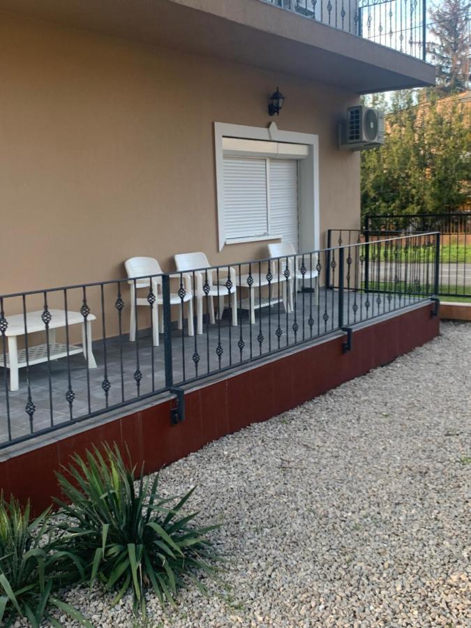 Gabor Aron Apartment Hajduszoboszlo Exterior foto