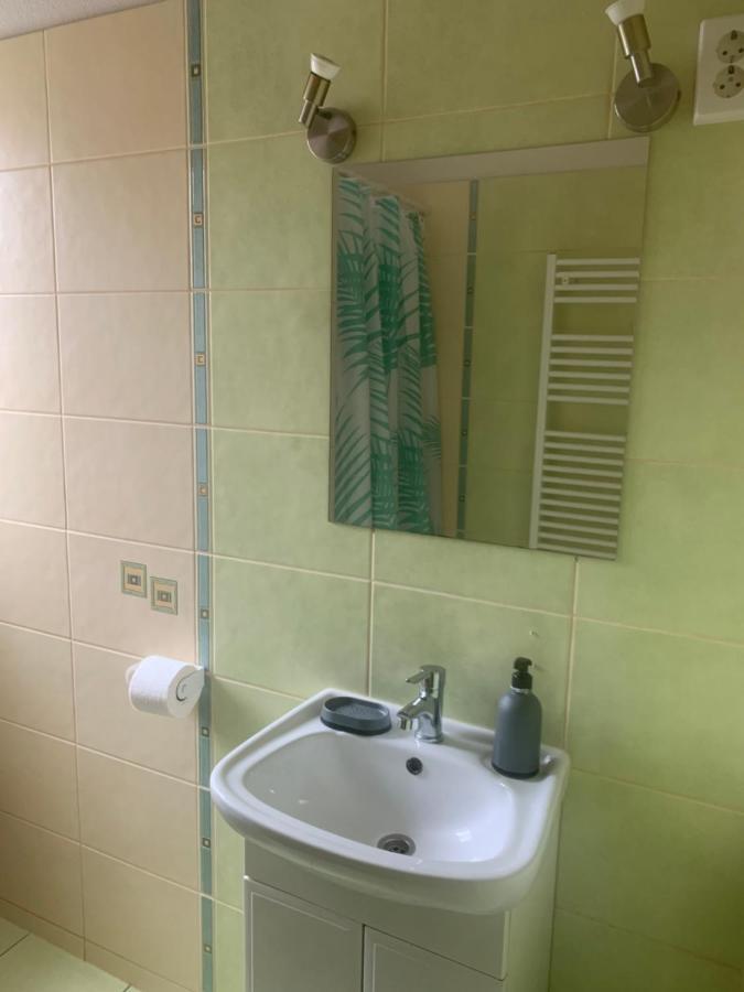 Gabor Aron Apartment Hajduszoboszlo Exterior foto