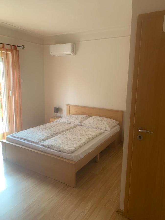 Gabor Aron Apartment Hajduszoboszlo Exterior foto