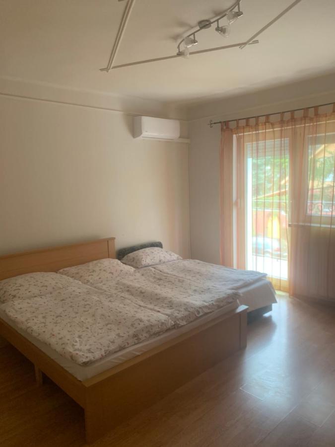 Gabor Aron Apartment Hajduszoboszlo Exterior foto