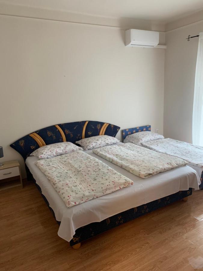 Gabor Aron Apartment Hajduszoboszlo Exterior foto
